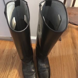 Don’t ride horses! Must go!